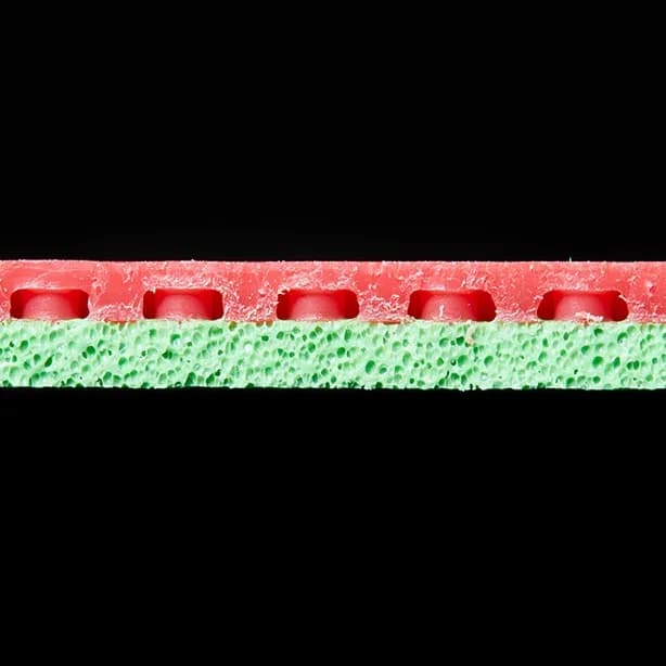 Seitenansicht der Schwammkante des Andro Hexer Powergrip