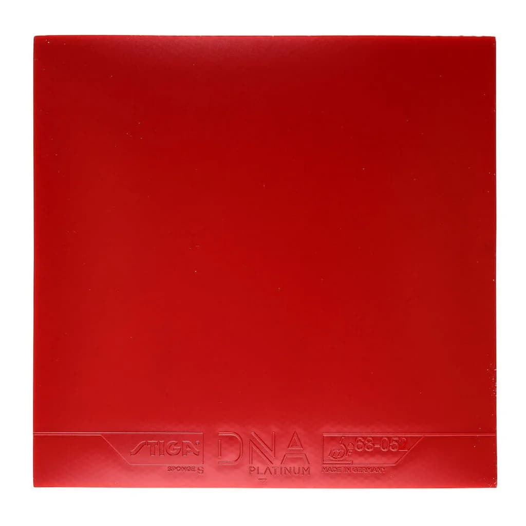 Rotes Obergummi des Stiga DNA Platinum S von vorn