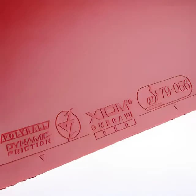 Frontalansicht der roten Seite des Belags Xiom Omega VII Pro